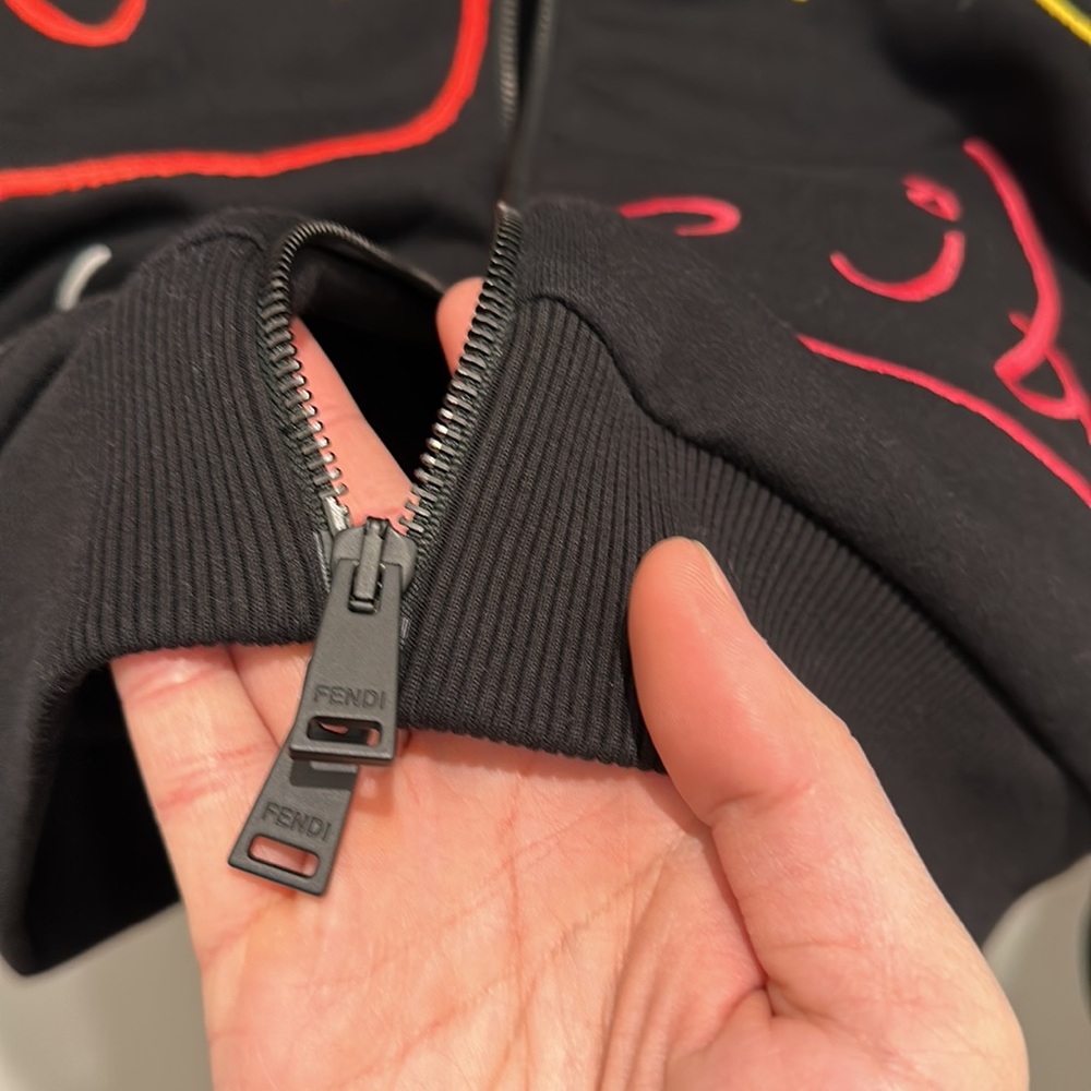 FENDI Hoodie - Picture 9 of 17